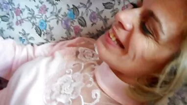 Lesbian hứa hẹn làm hiepdamnangdau với dương vật