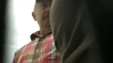 BootyCruise:, bo chong chich con dau Châu Á, Cam Hung Hăng 2 (Doo-Dah Doo-Dah)