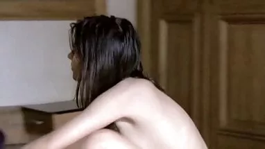 Cô gái nga và quan hệ tình dục với hai người đàn ông phim sex bố chồng hiếp nàng dâu
